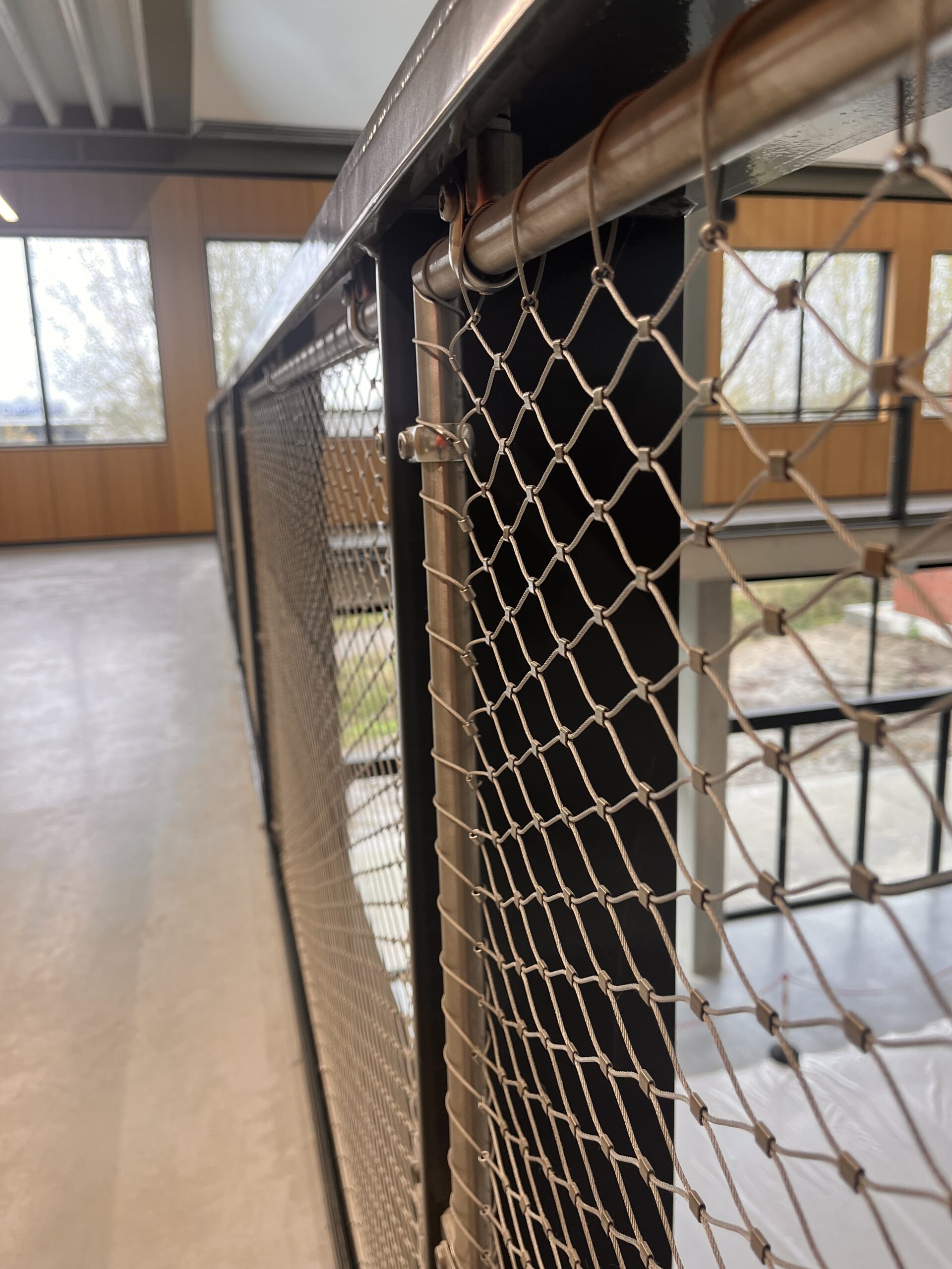 RVS staalkabelnetten balustrade interieur Gilde Vakcollege Gorinchem