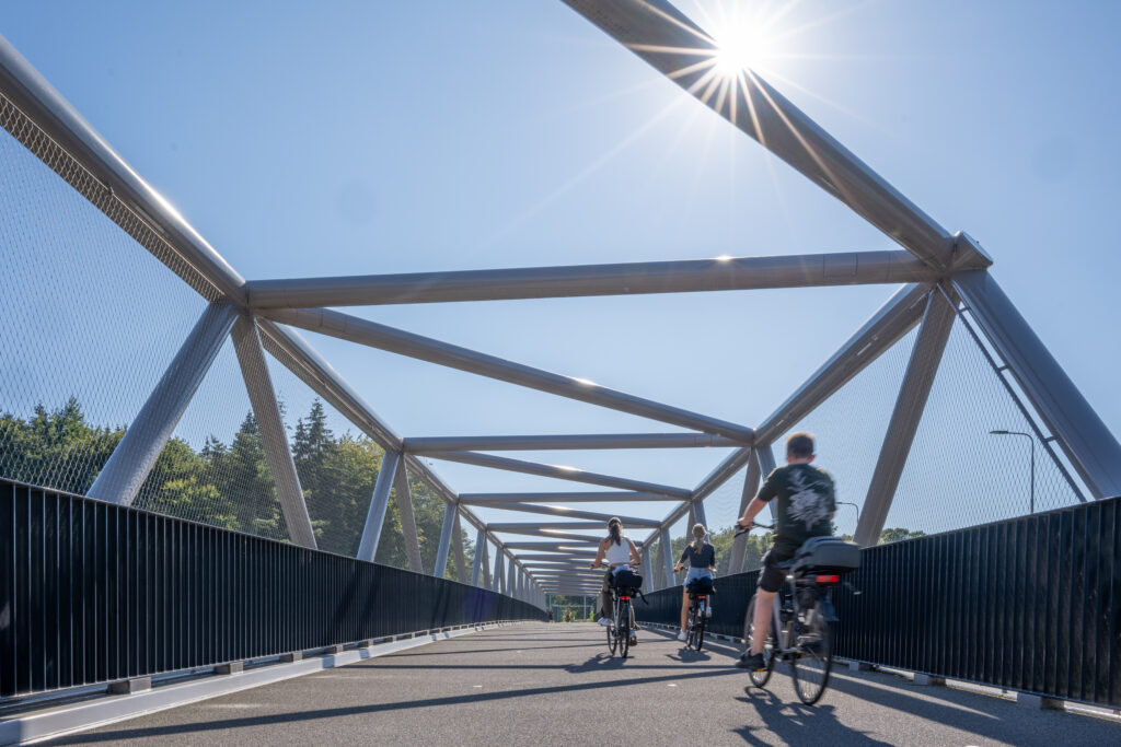 RVS staalkabelnetten Fietsviaduct De Locht Veldhoven