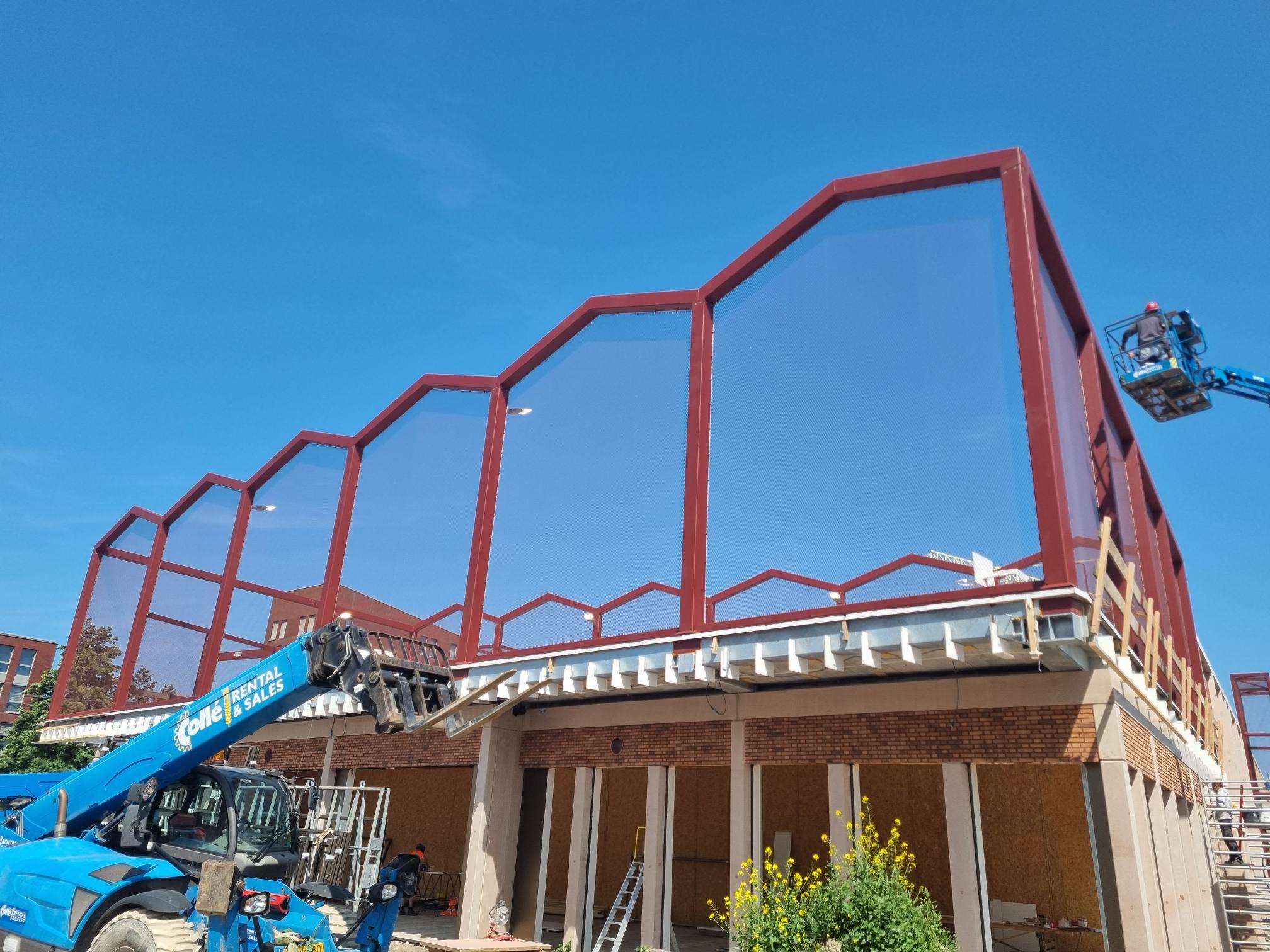 RVS staalkabelnetten rond sport- en speelveld SmartDock WijCK Pijnacker