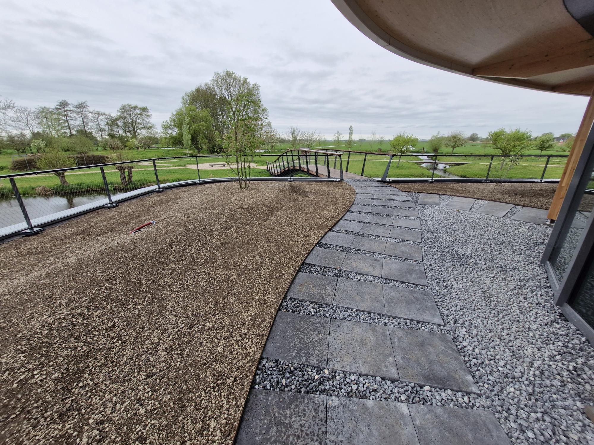 Architectonisch geïntegreerde RVS staalkabelnetten in project Parel in de Polder